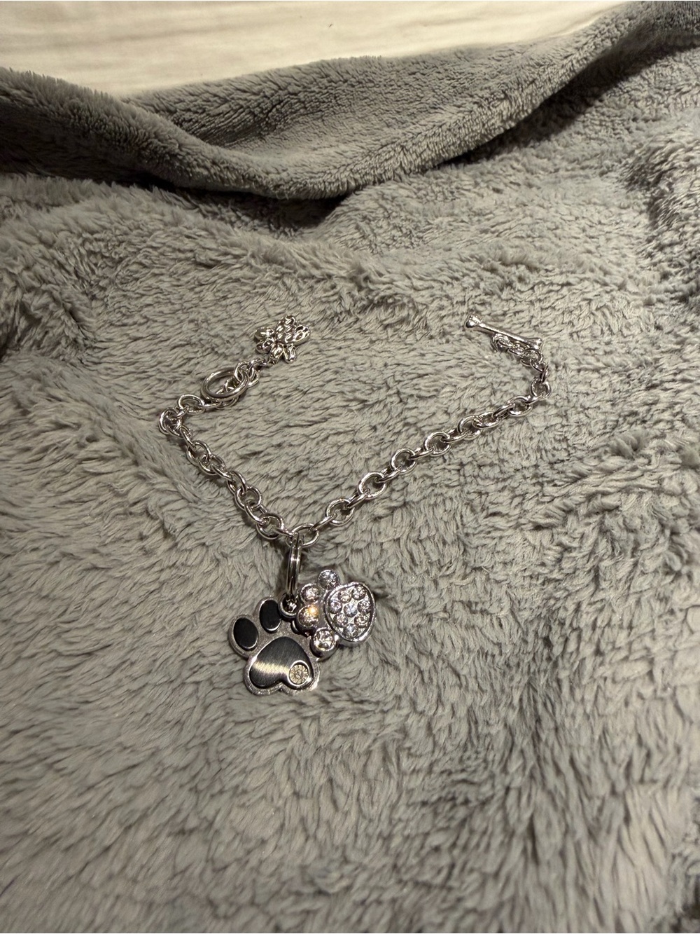 Cute dog charm bracelet L/N